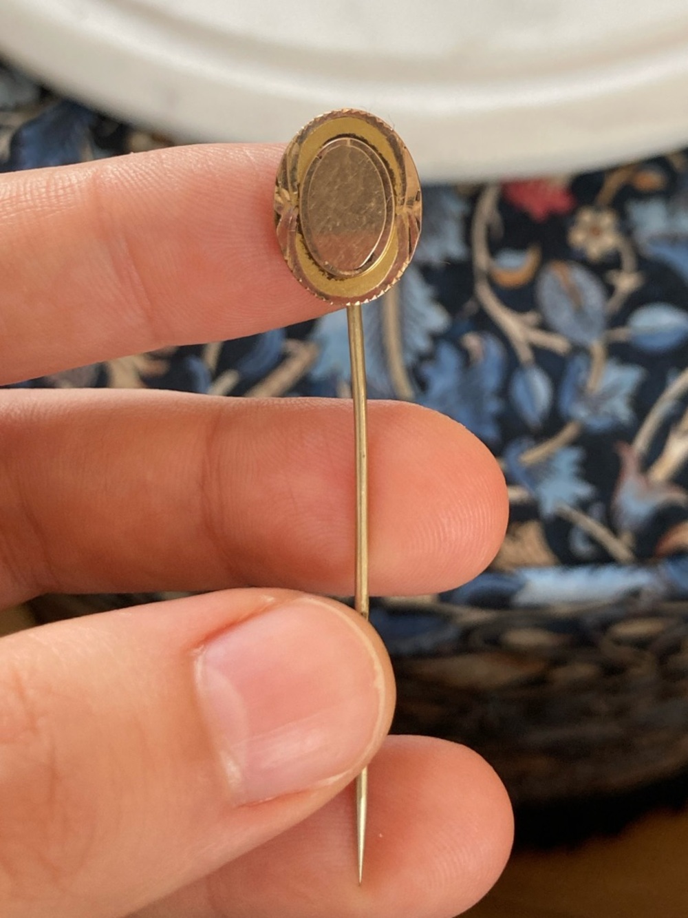 Antique Victorian Gold Oval Stick Pin w/Engraved Details Signed